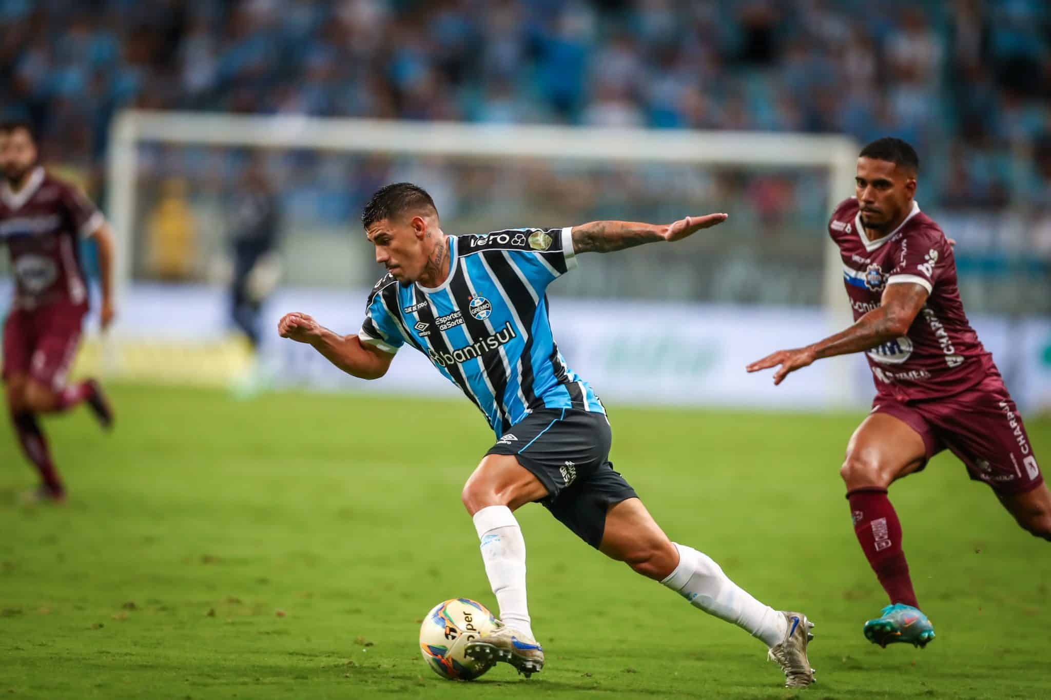 Mayk reagiu com hombridade &agrave; multa que Renato deu por expuls&atilde;o infantil no Gr&ecirc;mio