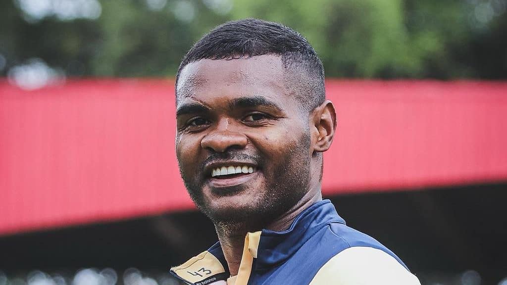 Titular na Supercopa, Nik&atilde;o perde a vez e vai para o fim da fila no S&atilde;o Paulo