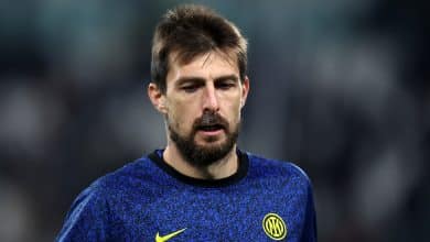 Ap&oacute;s ofensa racista a brasileiro do Napoli, zagueiro da Internazionale &eacute; desconvocado da It&aacute;lia
