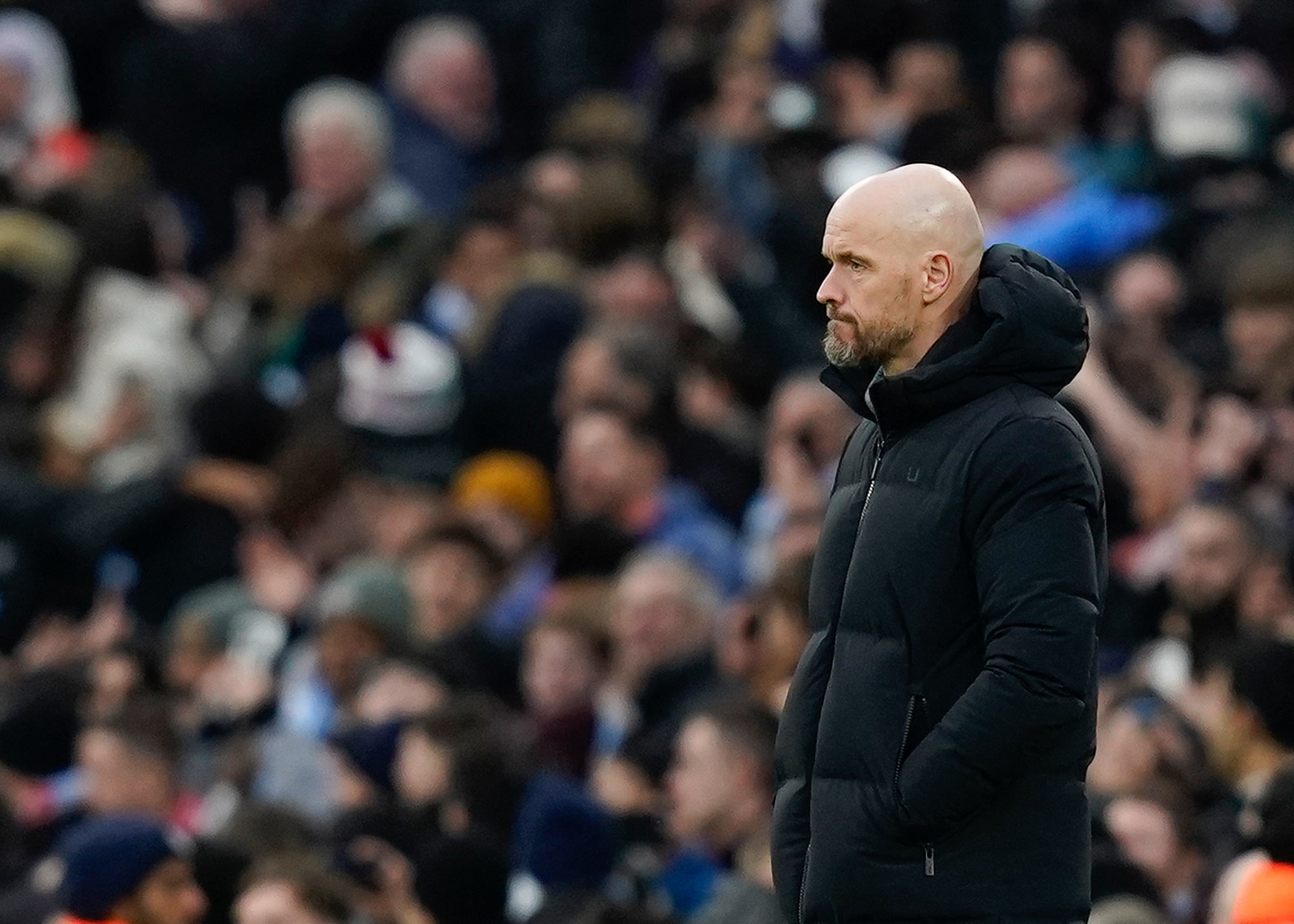 Ajax quer aproveitar crise no Manchester United e trazer Ten Hag de volta