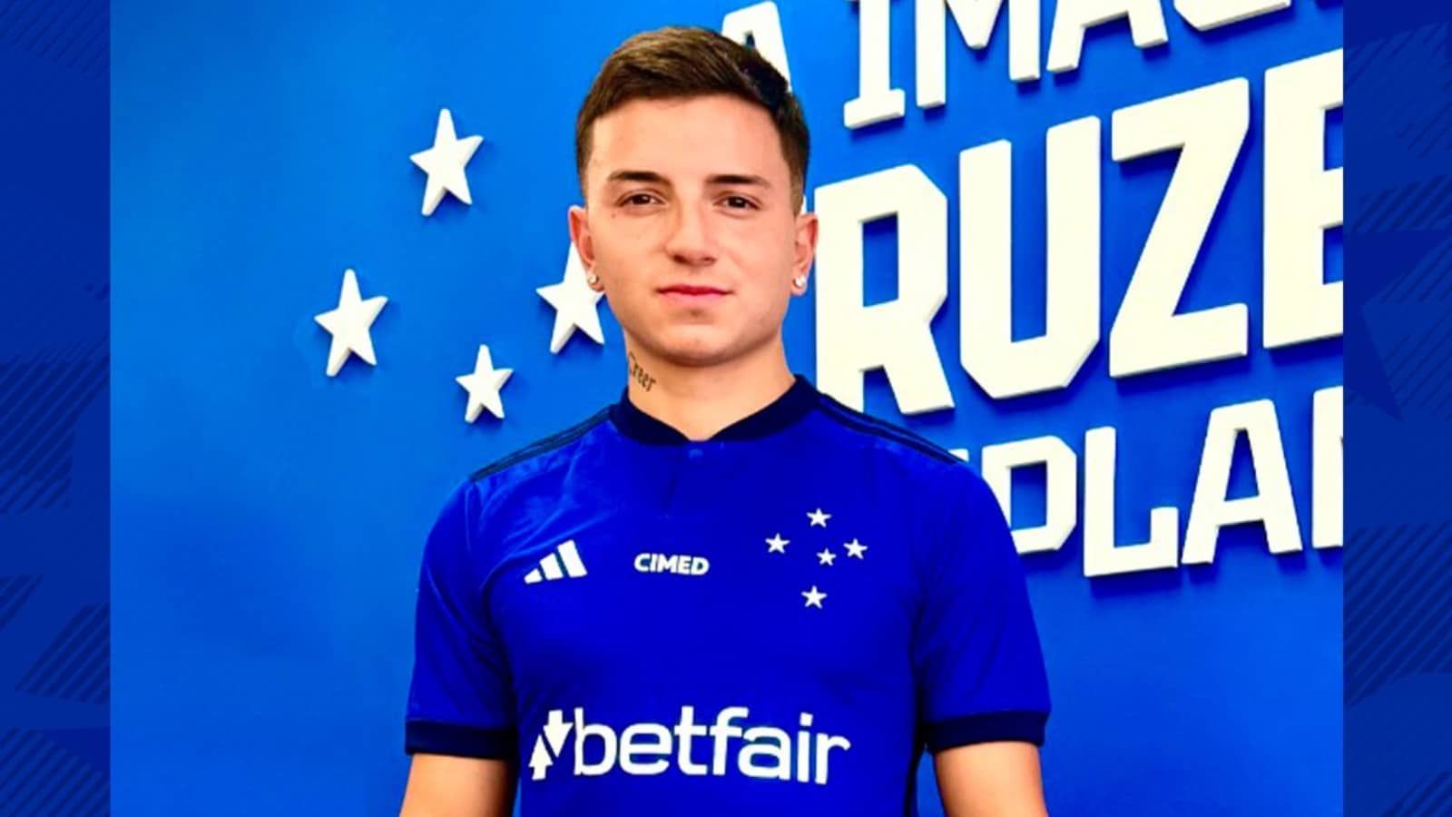 Refor&ccedil;o de peso: Cruzeiro anuncia &Aacute;lvaro Barreal com expectativa de alto rendimento