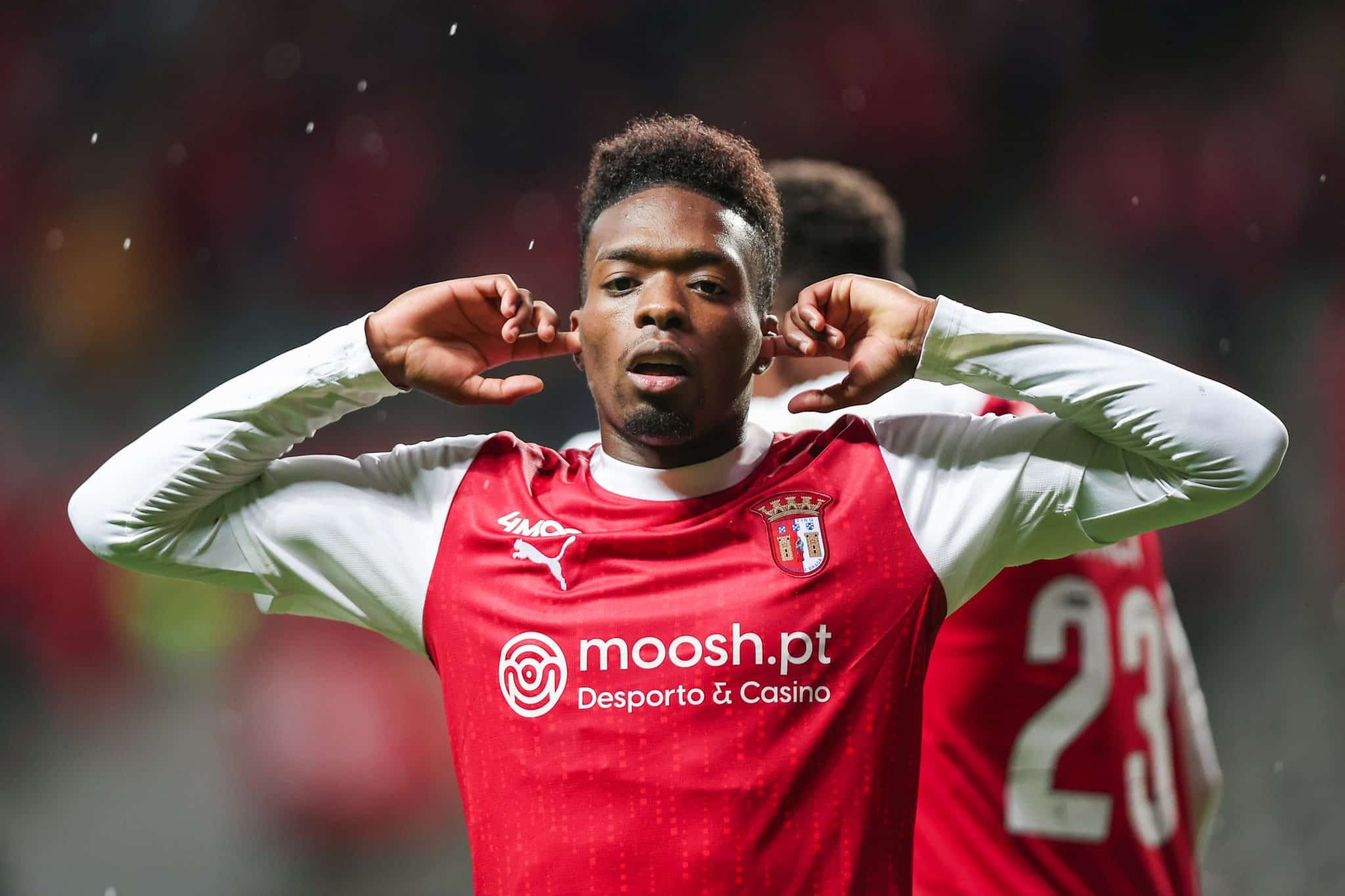 Se Athletic Bilbao s&oacute; contrata bascos, por que Djal&oacute;, nascido em Madri, ser&aacute; refor&ccedil;o?