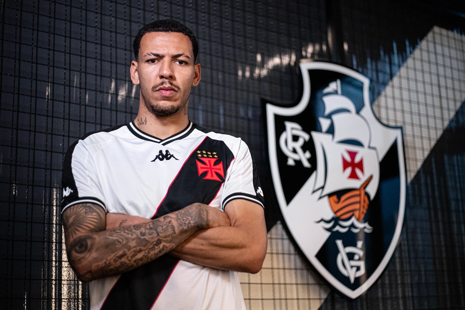 Vasco anuncia &uacute;ltimo refor&ccedil;o desta janela de transfer&ecirc;ncias