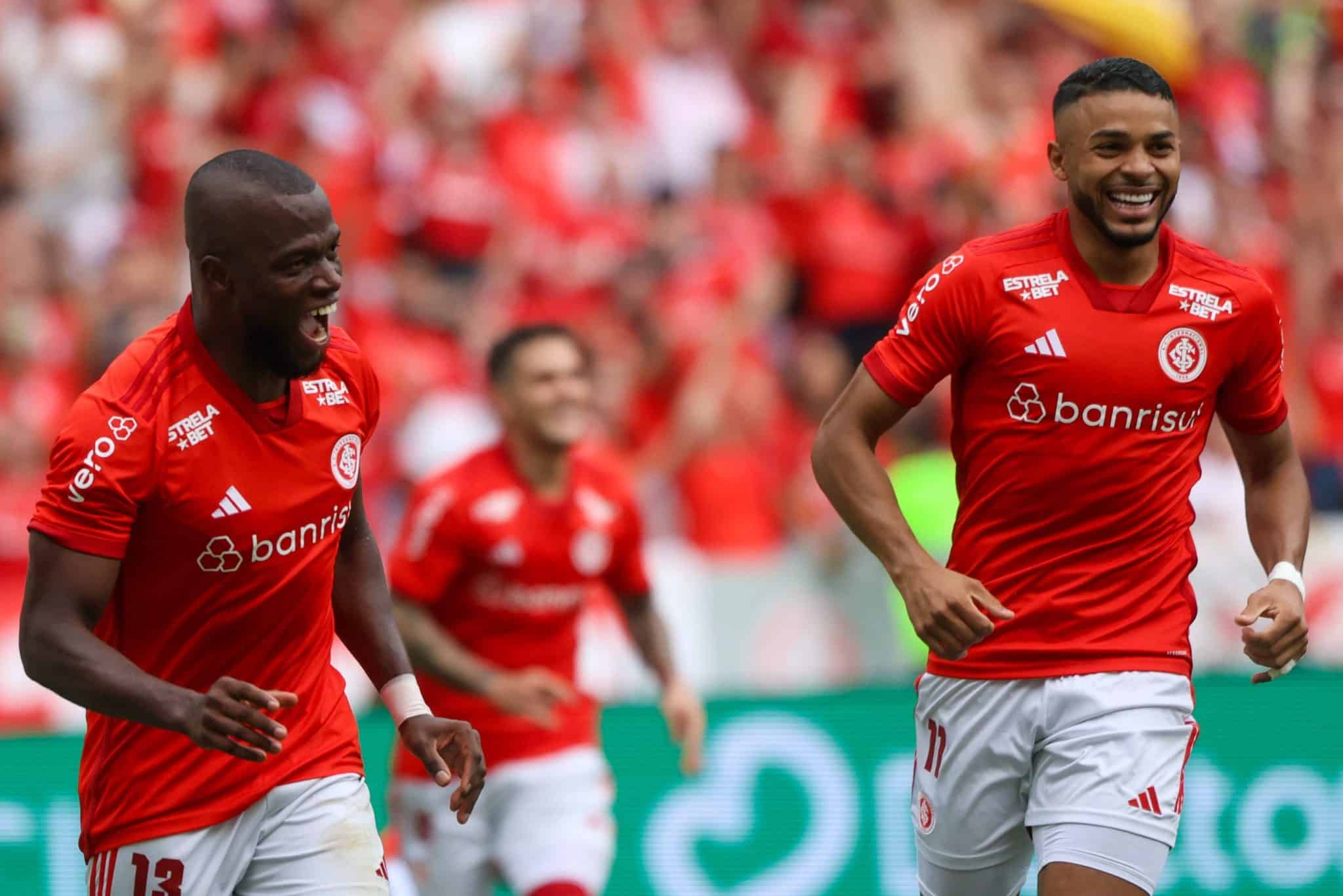 Com facilidade, Internacional despacha o S&atilde;o Luiz, vence a nona seguida e est&aacute; na semifinal do Gauch&atilde;o