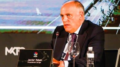 Se est&aacute; dif&iacute;cil, pode piorar: Tebas aponta caminho para Barcelona resolver problemas financeiros &ndash; mas a que custo?