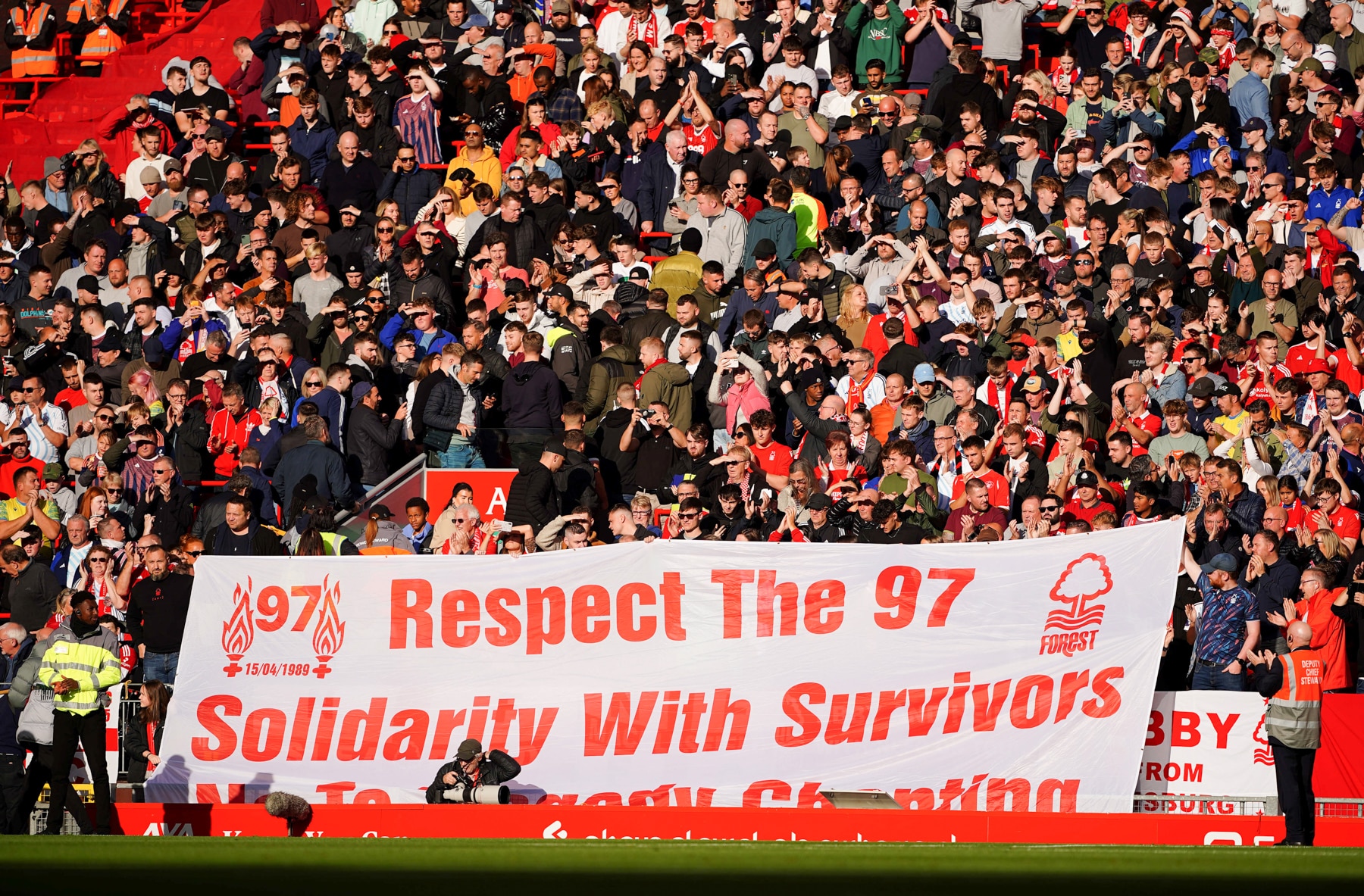 Os cantos de trag&eacute;dia, infelizmente, seguem manchando o futebol ingl&ecirc;s