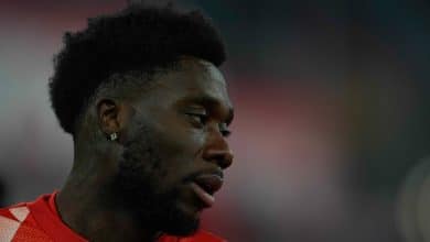 Davies d&aacute; p&eacute;ssima not&iacute;cia ao Bayern que faz Real Madrid esfregar as m&atilde;os