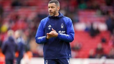 Assistente do Nottingham Forest &eacute; suspenso por xingamento pesado ao &aacute;rbitro