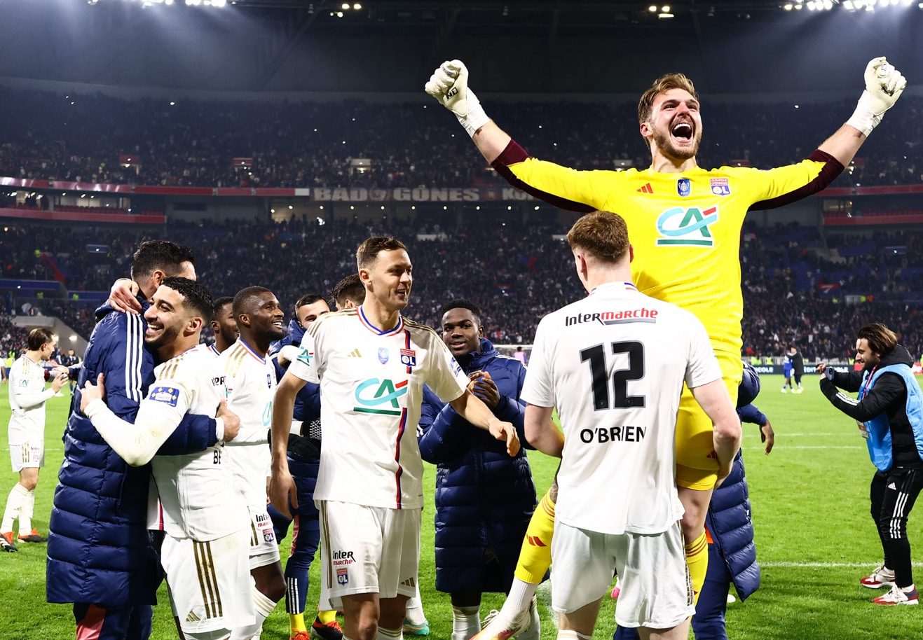 Lyon coloca boa fase &agrave; prova contra um Lens em queda livre