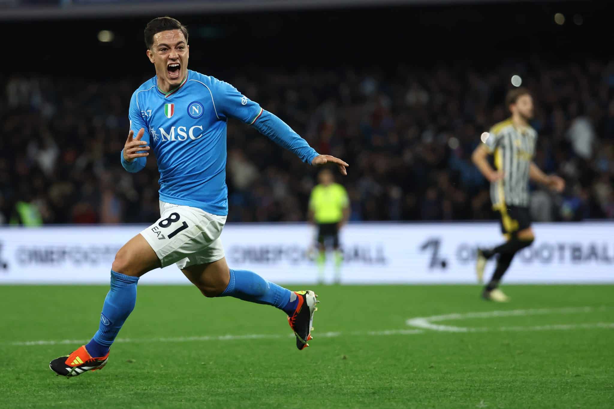 Trope&ccedil;o em cl&aacute;ssico deixa Juventus mais longe da lideran&ccedil;a, e Napoli mais perto de briga por vaga em competi&ccedil;&otilde;es europeias