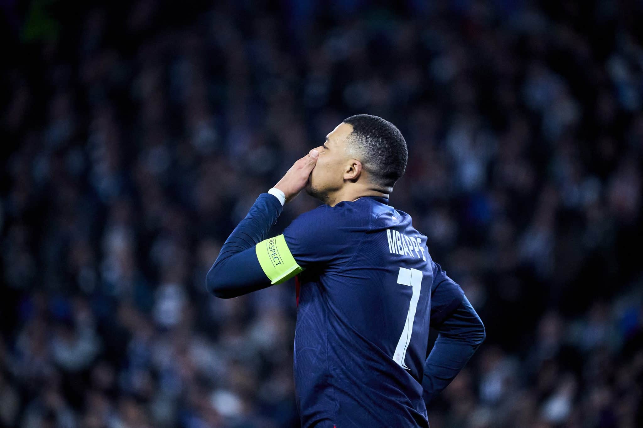 Futebol? Os olhos de todos est&atilde;o voltados apenas para a novela Mbapp&eacute; na volta do PSG &agrave; Ligue 1