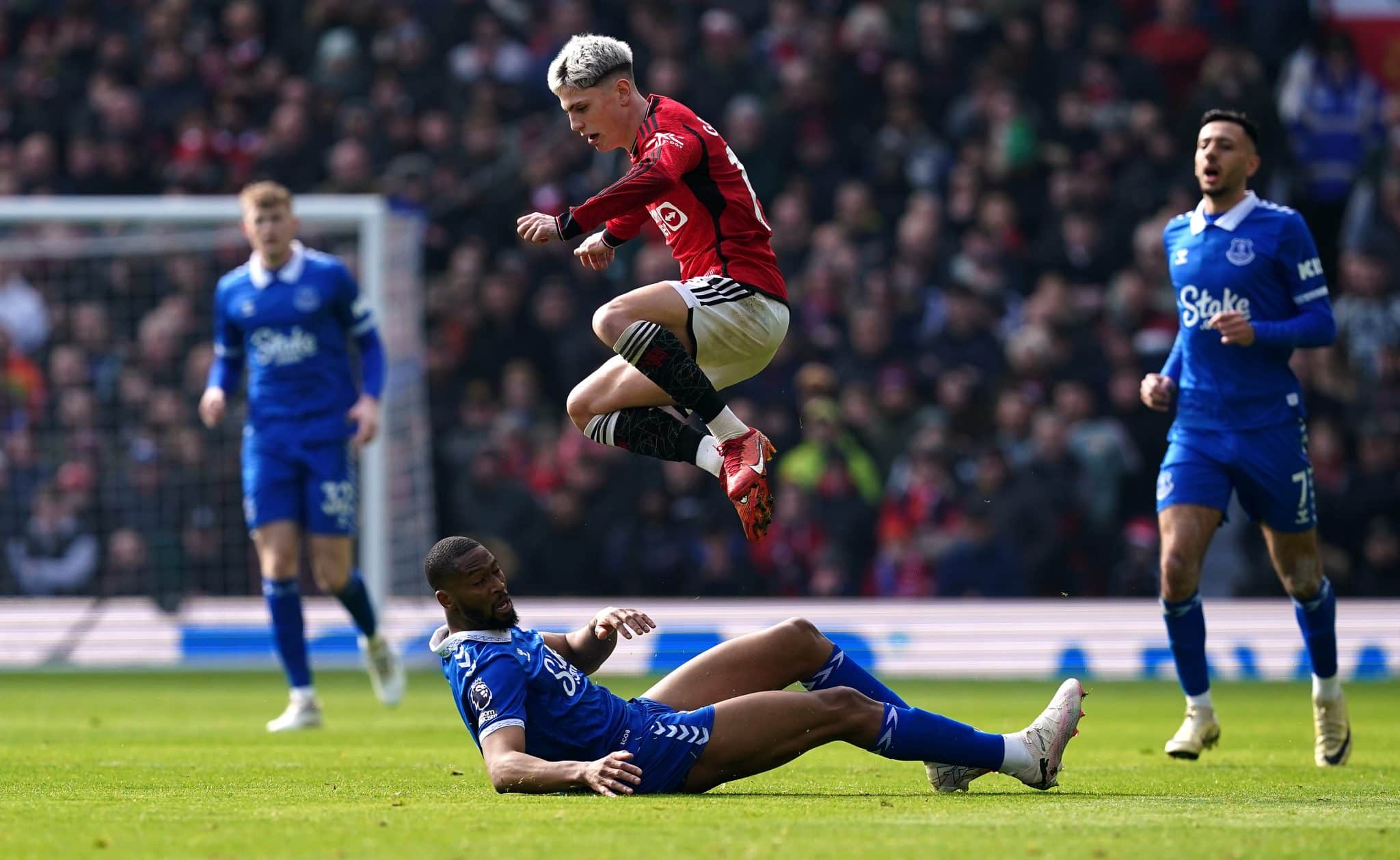 Se n&atilde;o &eacute; a individualidade de Garnacho, a bagun&ccedil;a do Manchester United n&atilde;o venceria o Everton na Premier League