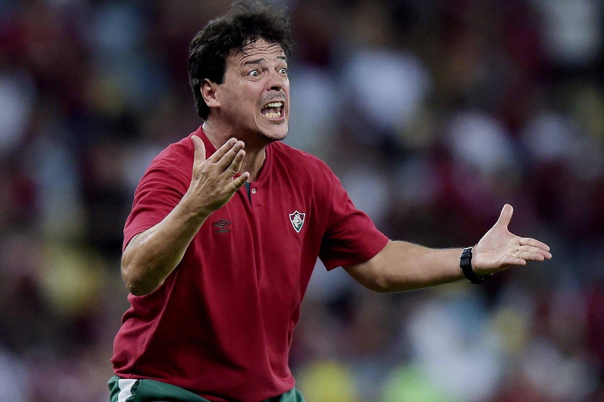 &lsquo;Sou o maior respons&aacute;vel&rsquo;: Diniz admite m&aacute; atua&ccedil;&atilde;o do Fluminense em derrota para o Flamengo