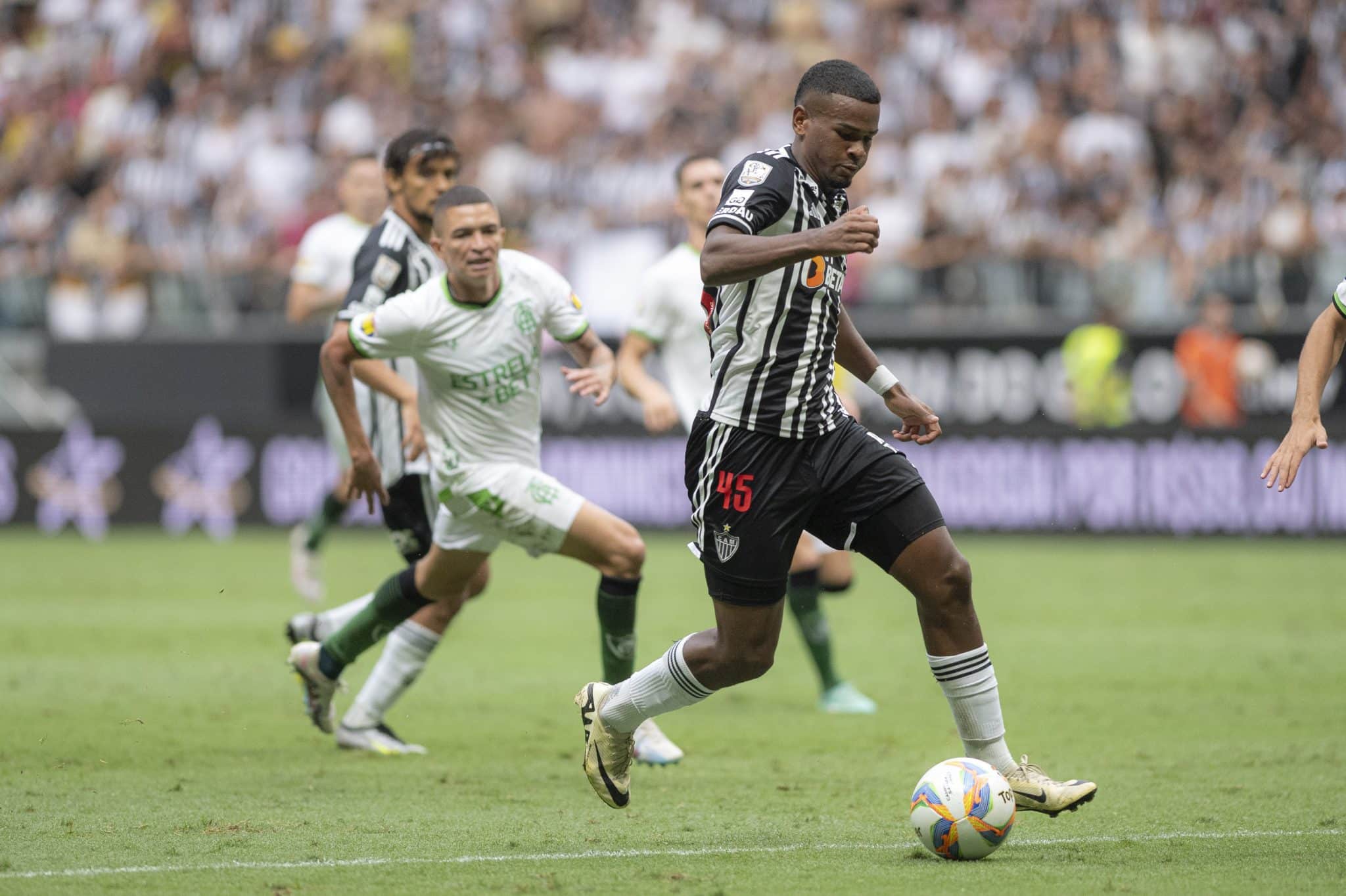 Exclusivo: &lsquo;projeto Alisson&rsquo;, revela&ccedil;&atilde;o do Atl&eacute;tico-MG, quer evitar erros de&nbsp;&lsquo;caso&nbsp;Savinho&rsquo;