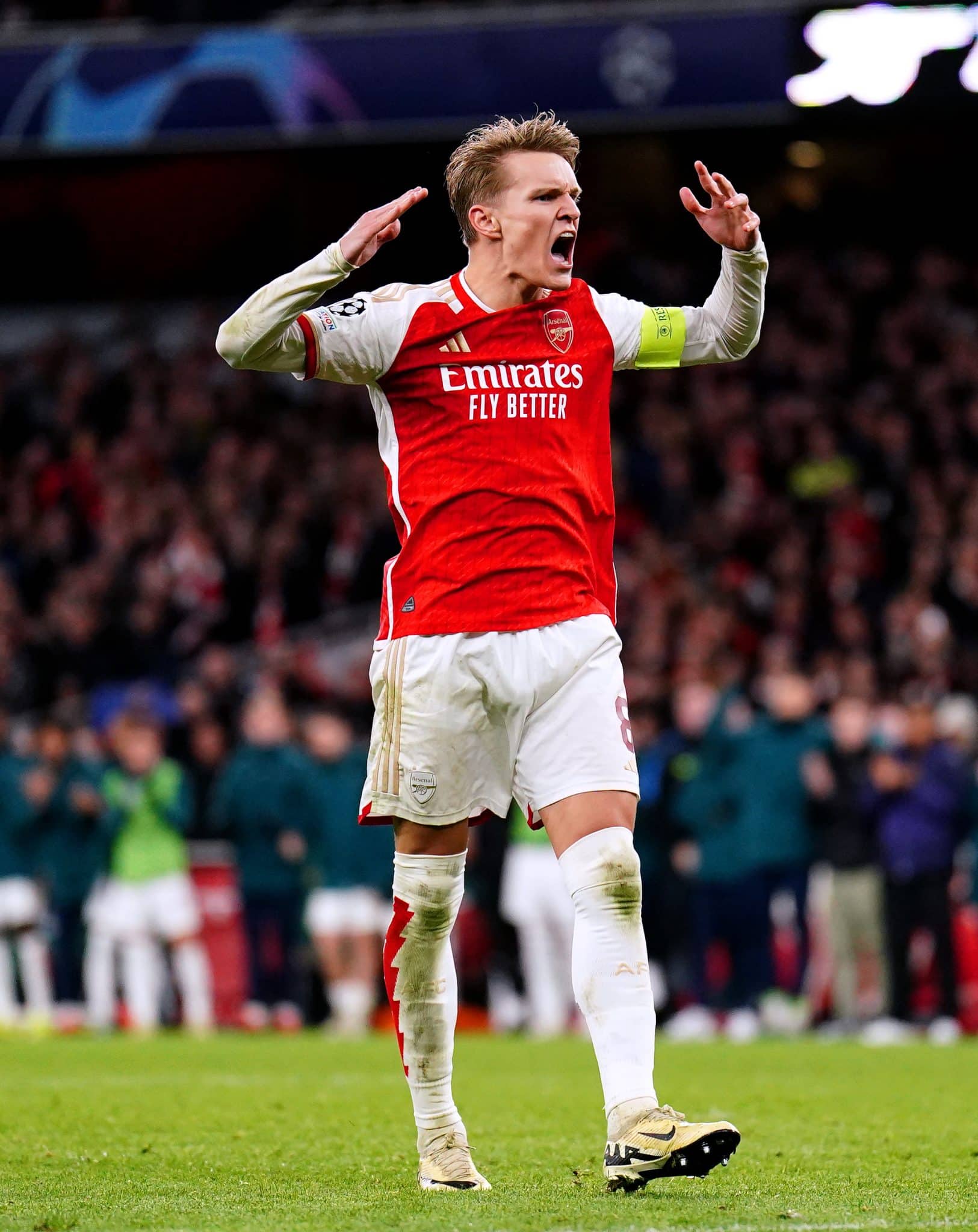 Para lavar a alma, Arsenal mostra que tem talento e estrela ao eliminar o Porto na Champions League