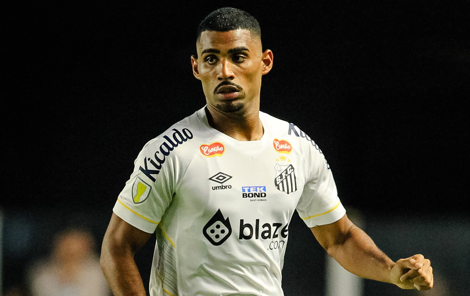Mesmo podendo perder Joaquim, Santos foca em ataque no mercado