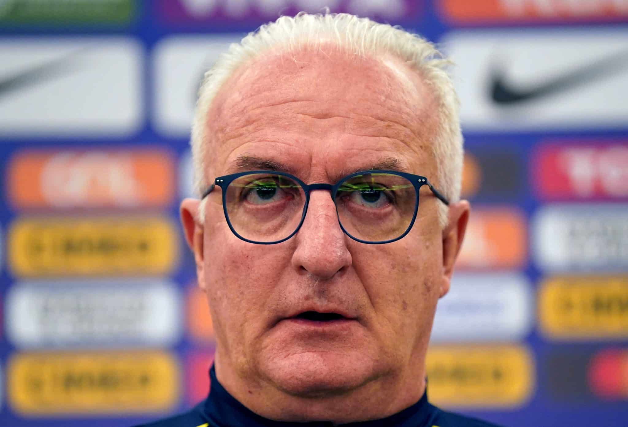 Dorival s&oacute; criou mais d&uacute;vidas sobre escala&ccedil;&atilde;o da Sele&ccedil;&atilde;o em&nbsp;novo&nbsp;treino