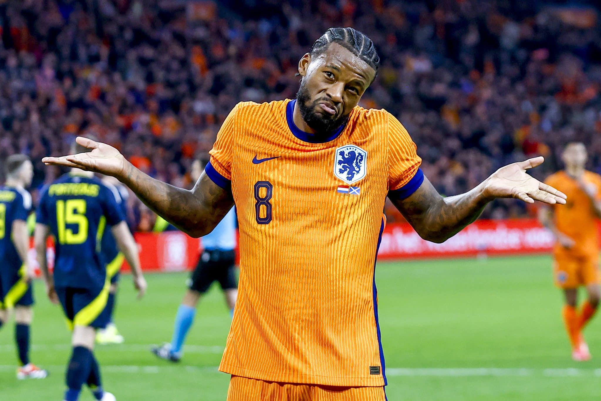 Mais letal, Holanda transforma press&atilde;o da Esc&oacute;cia em goleada