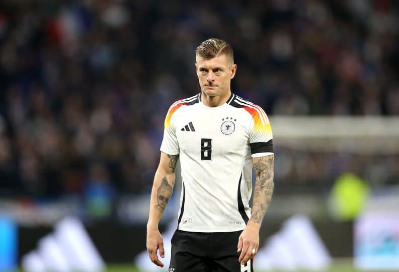Aos 34 anos, Kroos volta a ser porto seguro de Real Madrid e Alemanha