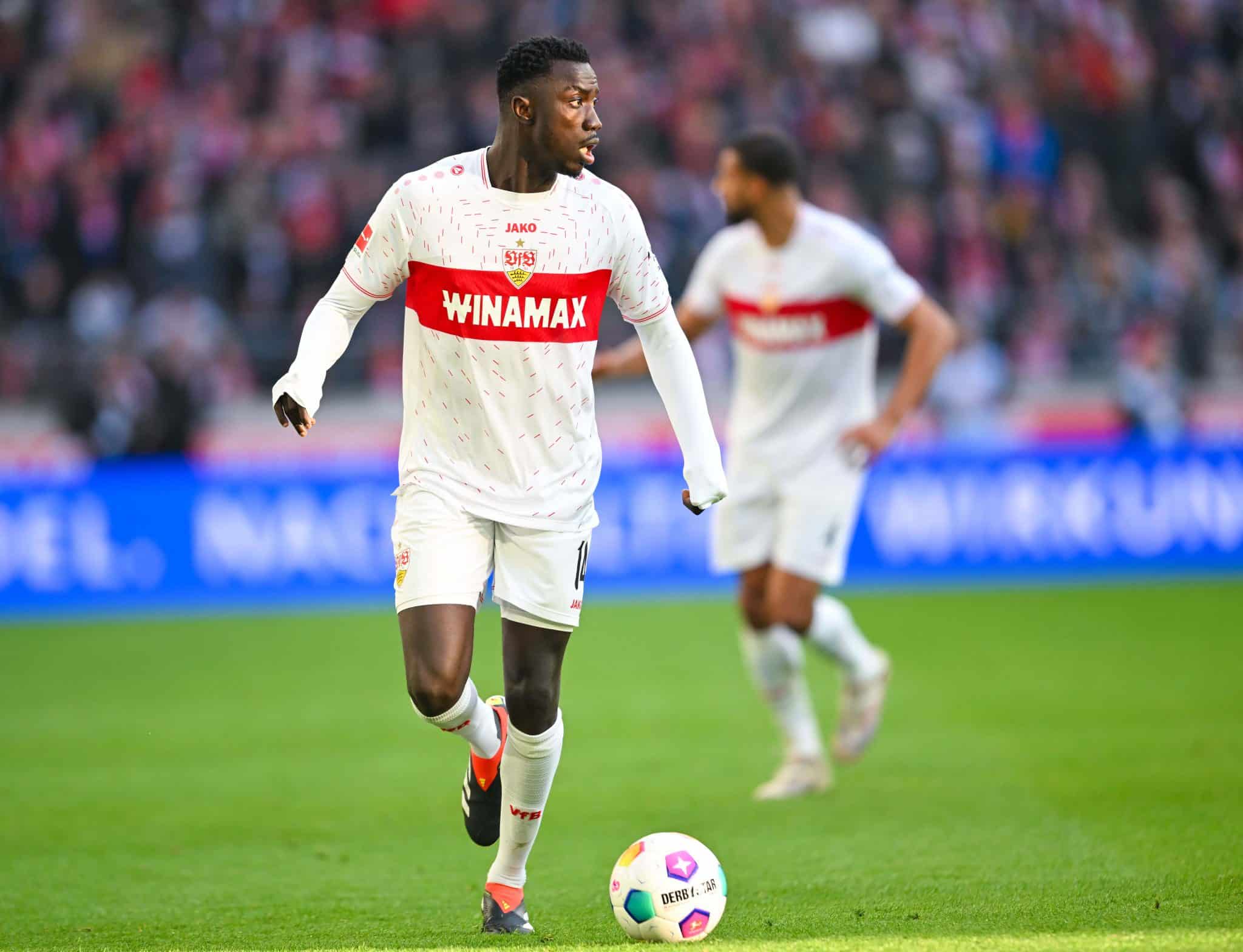 Duelo de opostos na Bundesliga coloca frente a frente Wolfsburg e Stuttgart