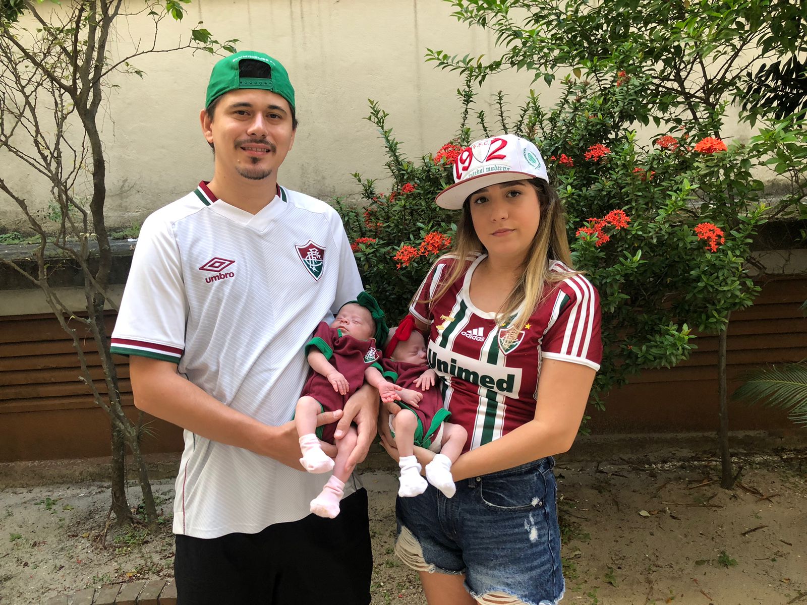 Casal registra g&ecirc;meas com Flu no nome e elas j&aacute; nasceram campe&atilde;s pelo Fluminense