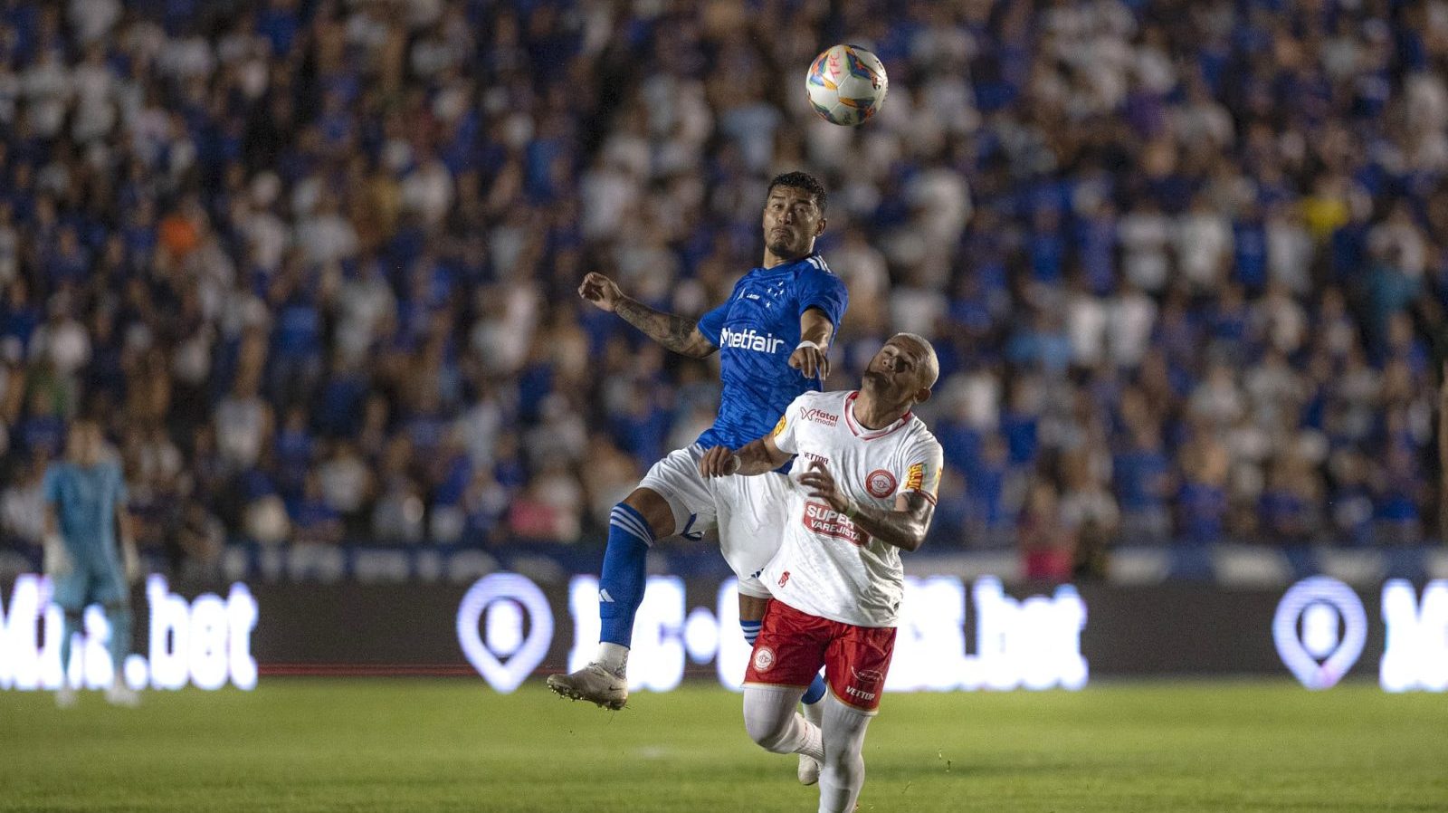 Expuls&atilde;o de Z&eacute; Ivaldo mata Cruzeiro, que n&atilde;o sai de empate contra o Tombense