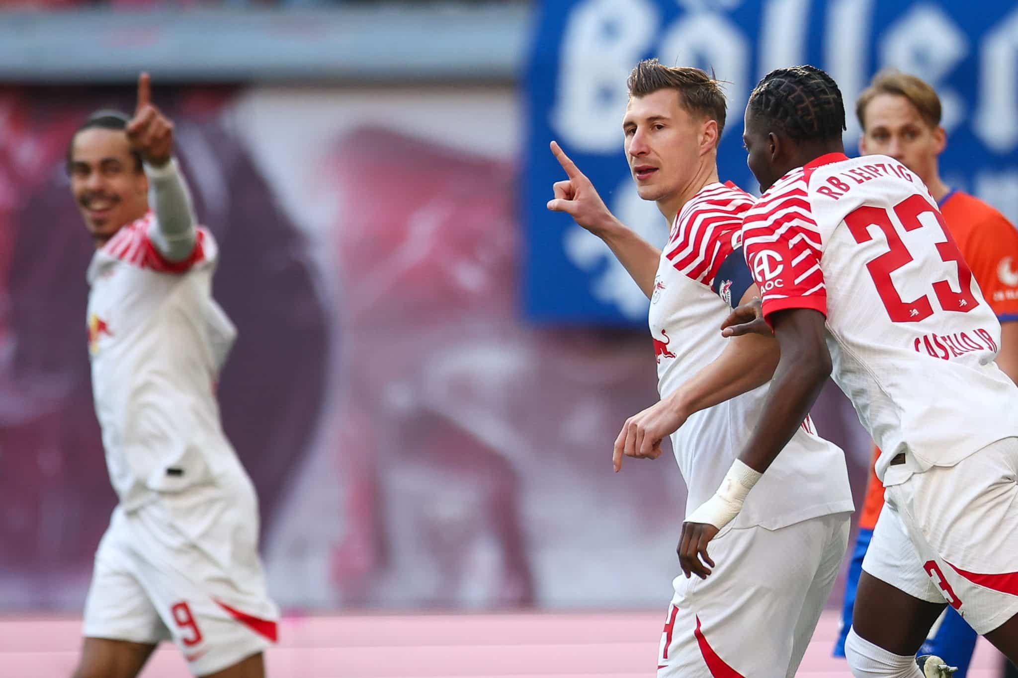 RB Leipzig jogou para o gasto, mas venceu o Darmstadt em casa e agora torce contra o Dortmund para permanecer no G4 da Bundesliga