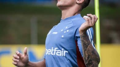 Indisciplina, les&otilde;es e empr&eacute;stimos: base do Cruzeiro perde espa&ccedil;o com Larcam&oacute;n