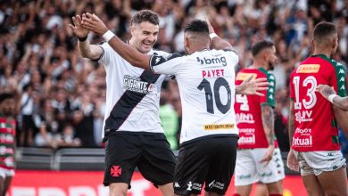 Passeio de Payet em S&atilde;o Janu&aacute;rio carimba ida do Vasco &agrave; semifinal do Carioca