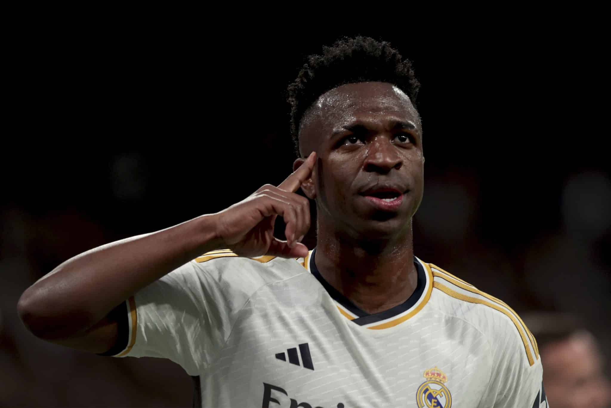 O que Vinicius Jr. disse a ex-Barcelona durante bate-boca em campo? TV espanhola revela