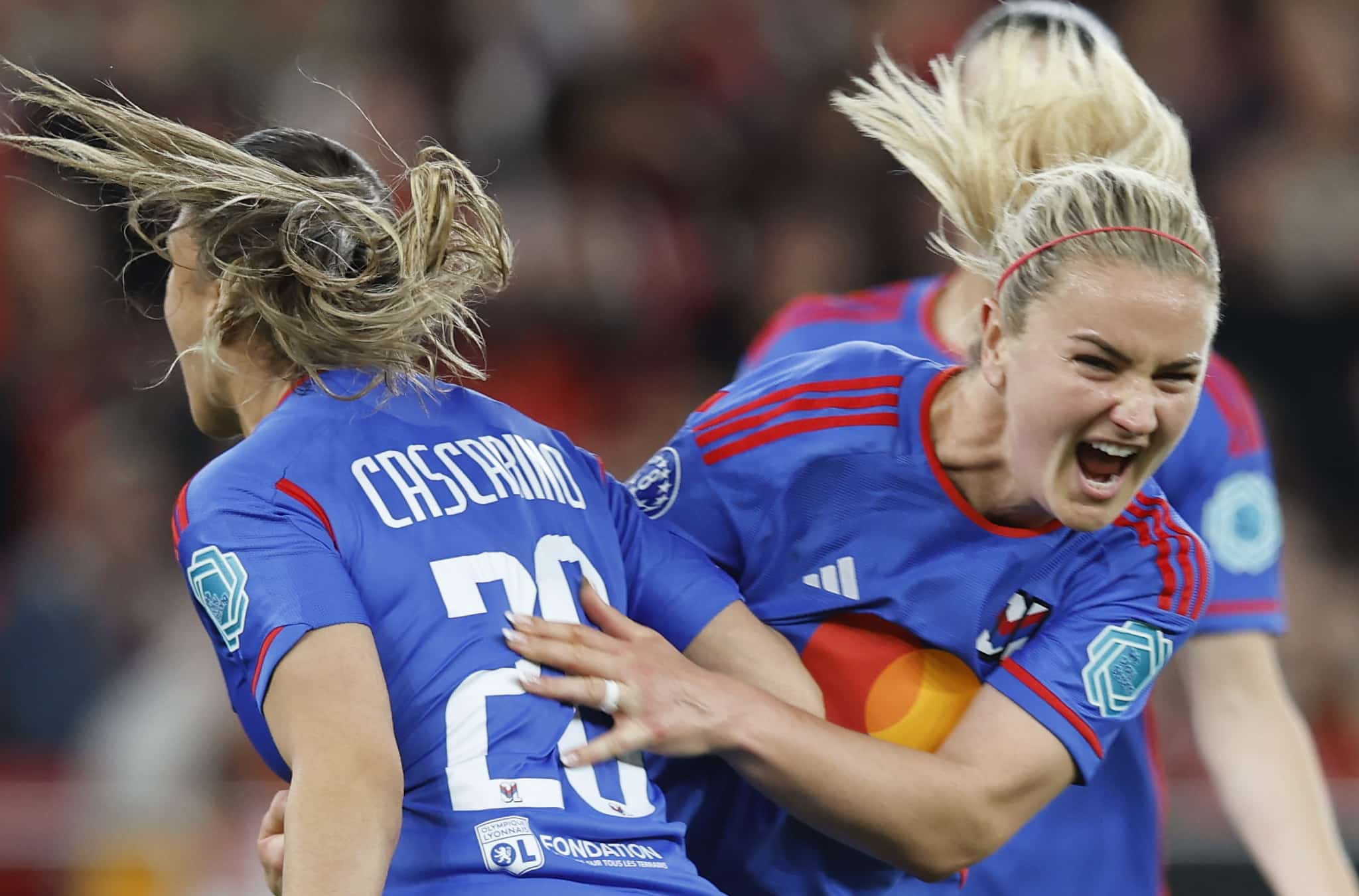 Lyon freia conto de fadas do Benfica e vira para largar na frente na Champions Feminina
