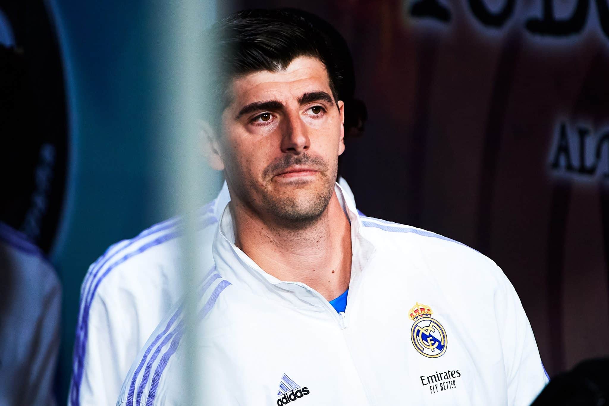 O pesadelo de Courtois parece sem fim, e o goleiro ter&aacute; de lidar com nova les&atilde;o