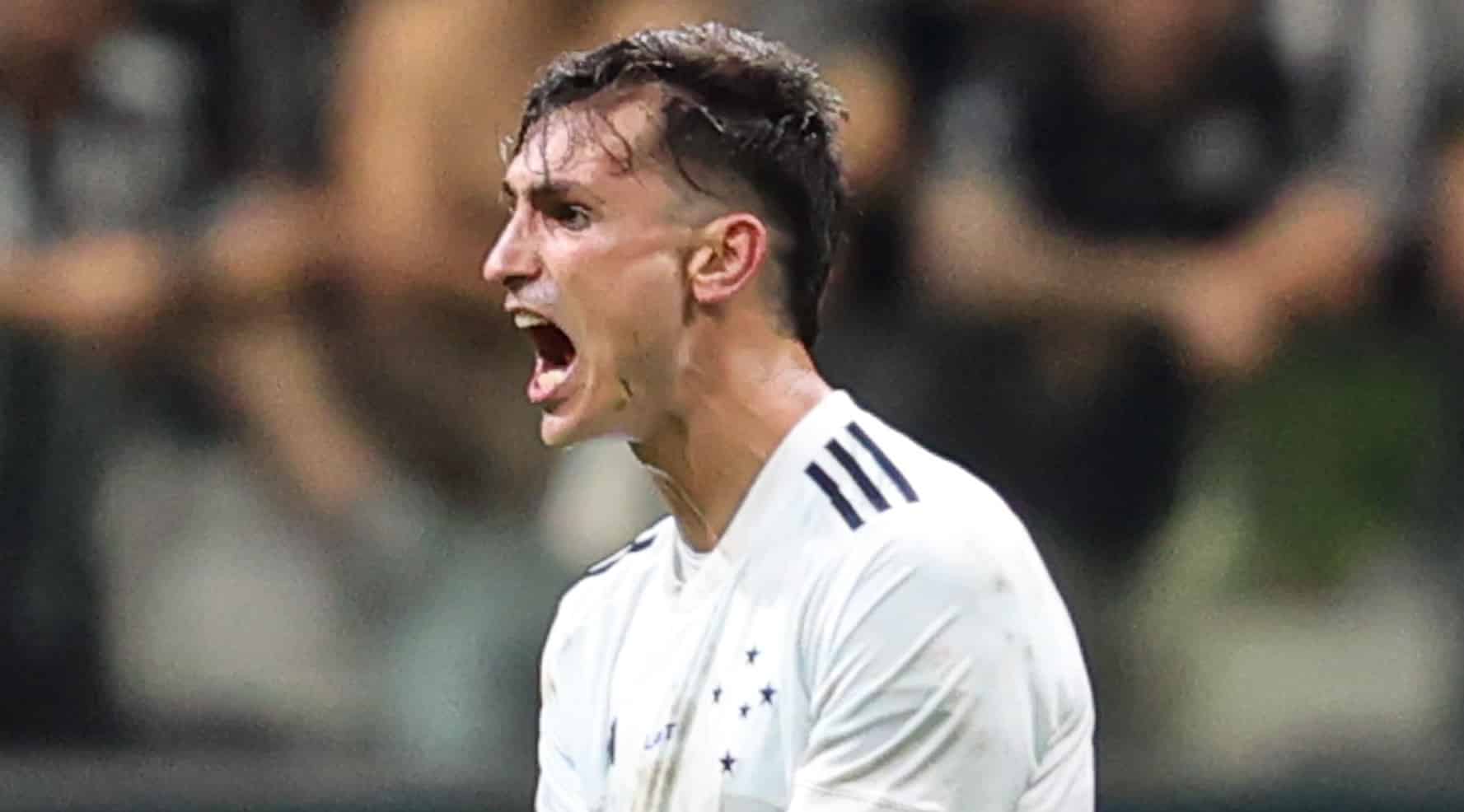 Cruzeiro tem o que comemorar ap&oacute;s empate contra o Atl&eacute;tico-MG na Arena MRV