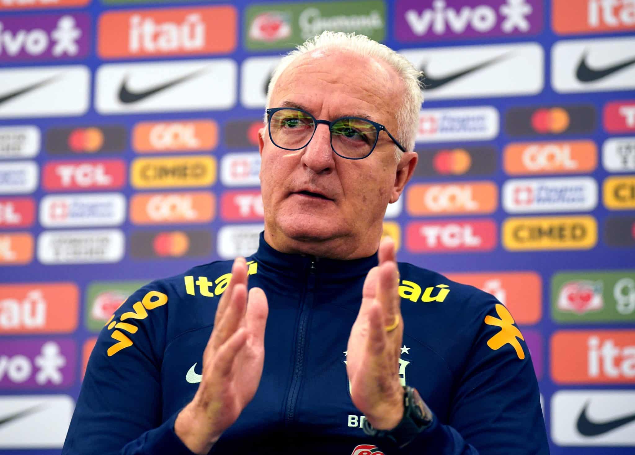 Dorival J&uacute;nior aponta motivo para empate, mas sai satisfeito com resposta da Sele&ccedil;&atilde;o