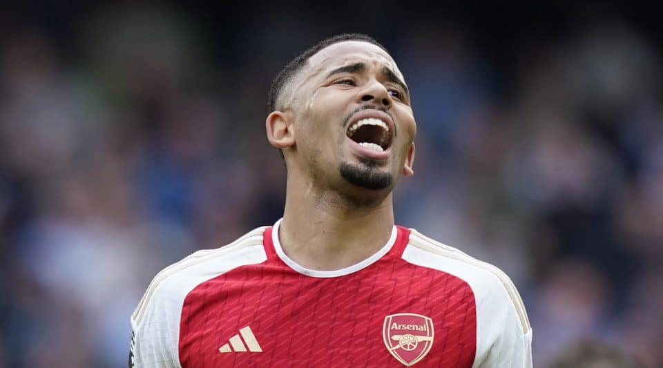 Batalha tática entre Manchester City e Arsenal termina empatada – bom para o Liverpool