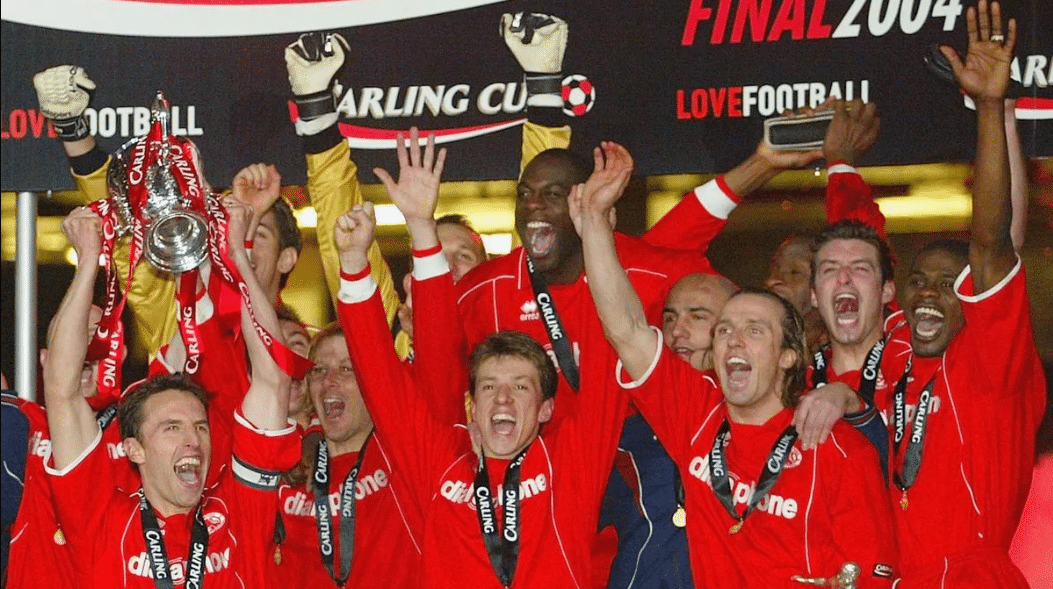 A ic&ocirc;nica conquista do Middlesbrough em 2004, quebrando um tabu de 128 anos sem trof&eacute;us relevantes