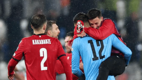 VAR destr&oacute;i sonho de Luxemburgo, Ge&oacute;rgia aproveita e se classifica nos play-offs da Euro