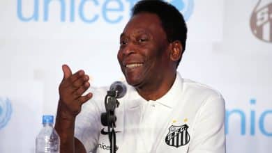 Como Pel&eacute; foi decisivo para o Santos firmar acordo e derrubar transfer ban?