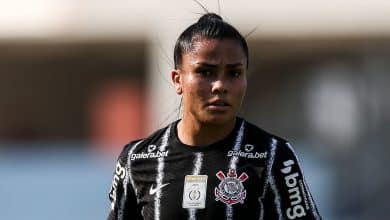 Insatisfeita no Corinthians, atacante solicita transfer&ecirc;ncia e &eacute; liberada pelo clube