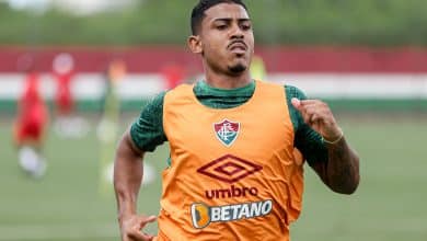 Bastidores: reincid&ecirc;ncia faz Fluminense afastar quatro por indisciplina