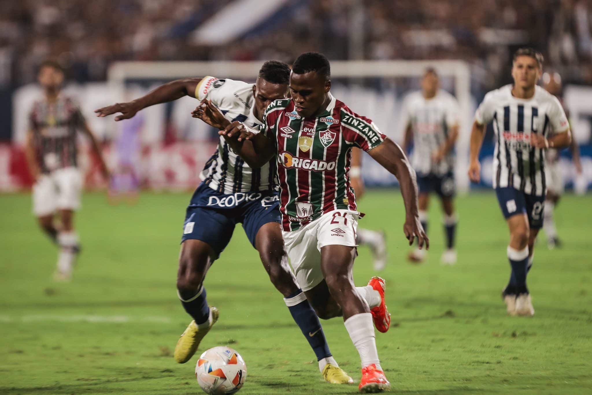 Desfalcado, Fluminense joga mal e empata com o Alianza Lima na Libertadores
