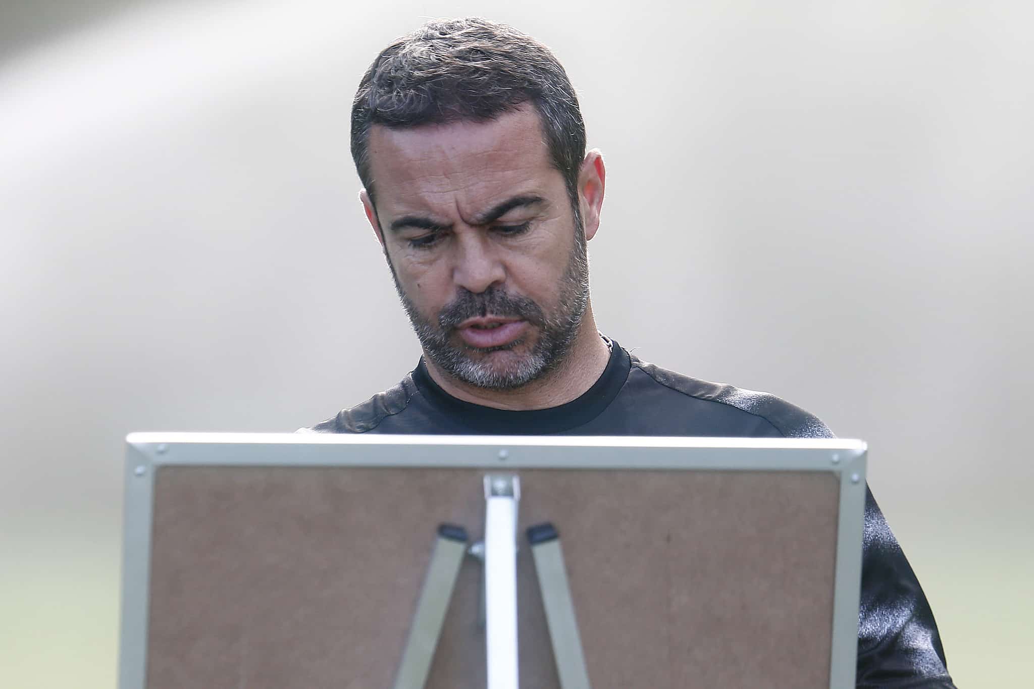 Como pode ser a escala&ccedil;&atilde;o do Botafogo na estreia do t&eacute;cnico Artur Jorge