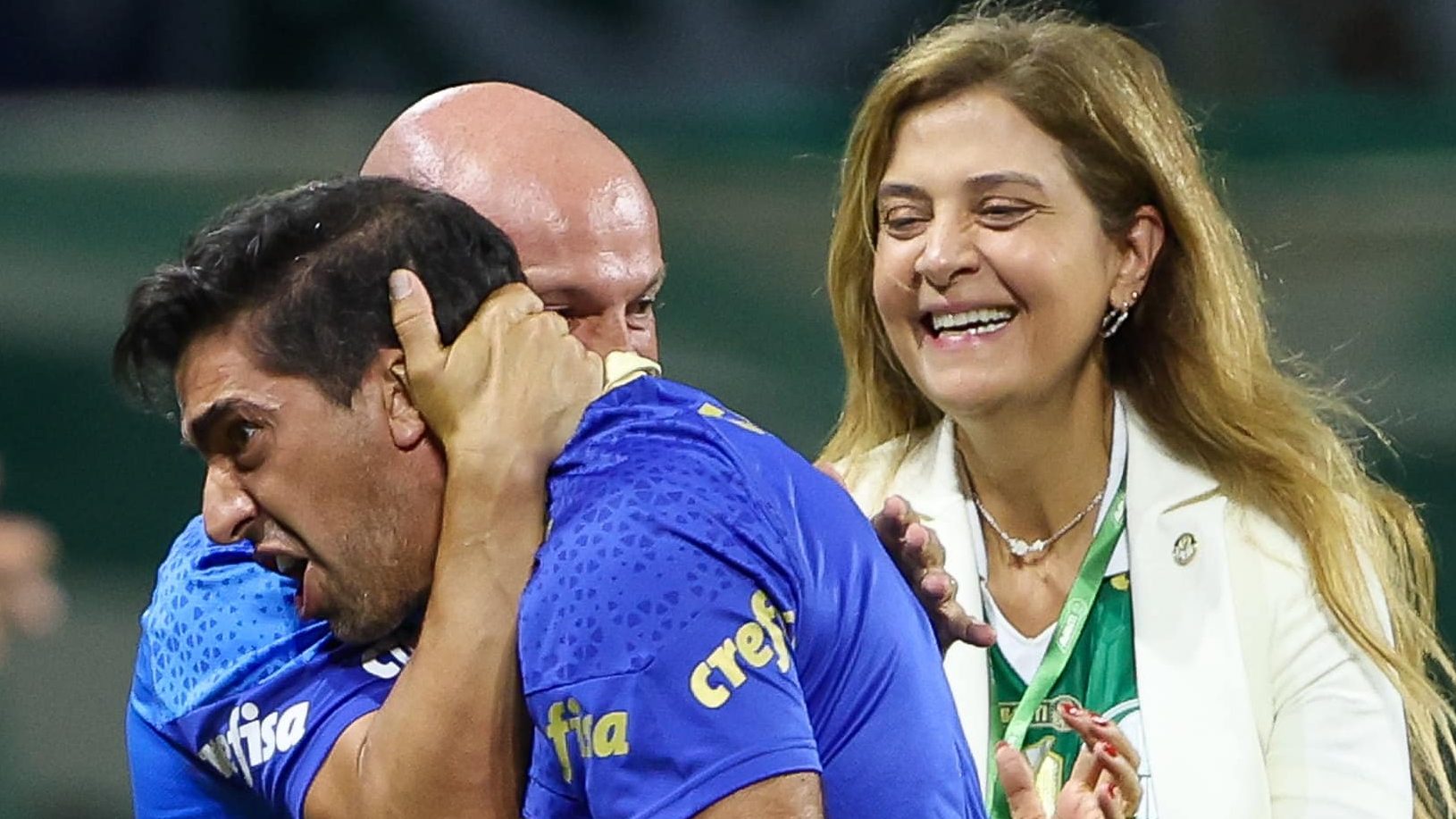 Faz bem ao futebol a falta de vergonha de Abel ao celebrar conquistas no Palmeiras