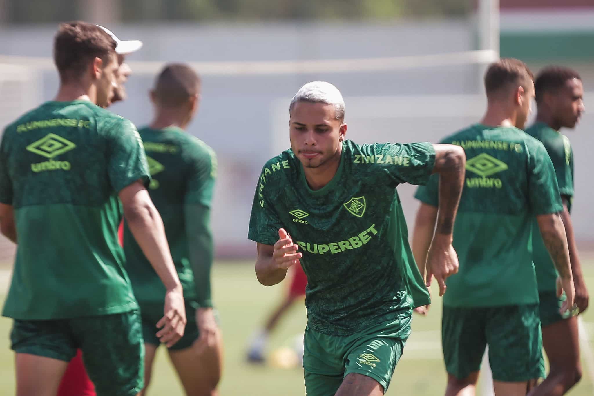 Alexsander sofreu queda de rendimento e perdeu espa&ccedil;o no Fluminense - Foto: LUCAS MER&Ccedil;ON / FLUMINENSE F.C.