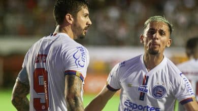 Foi a vez do Bahia frustrar o Vit&oacute;ria com uma rea&ccedil;&atilde;o no cl&aacute;ssico