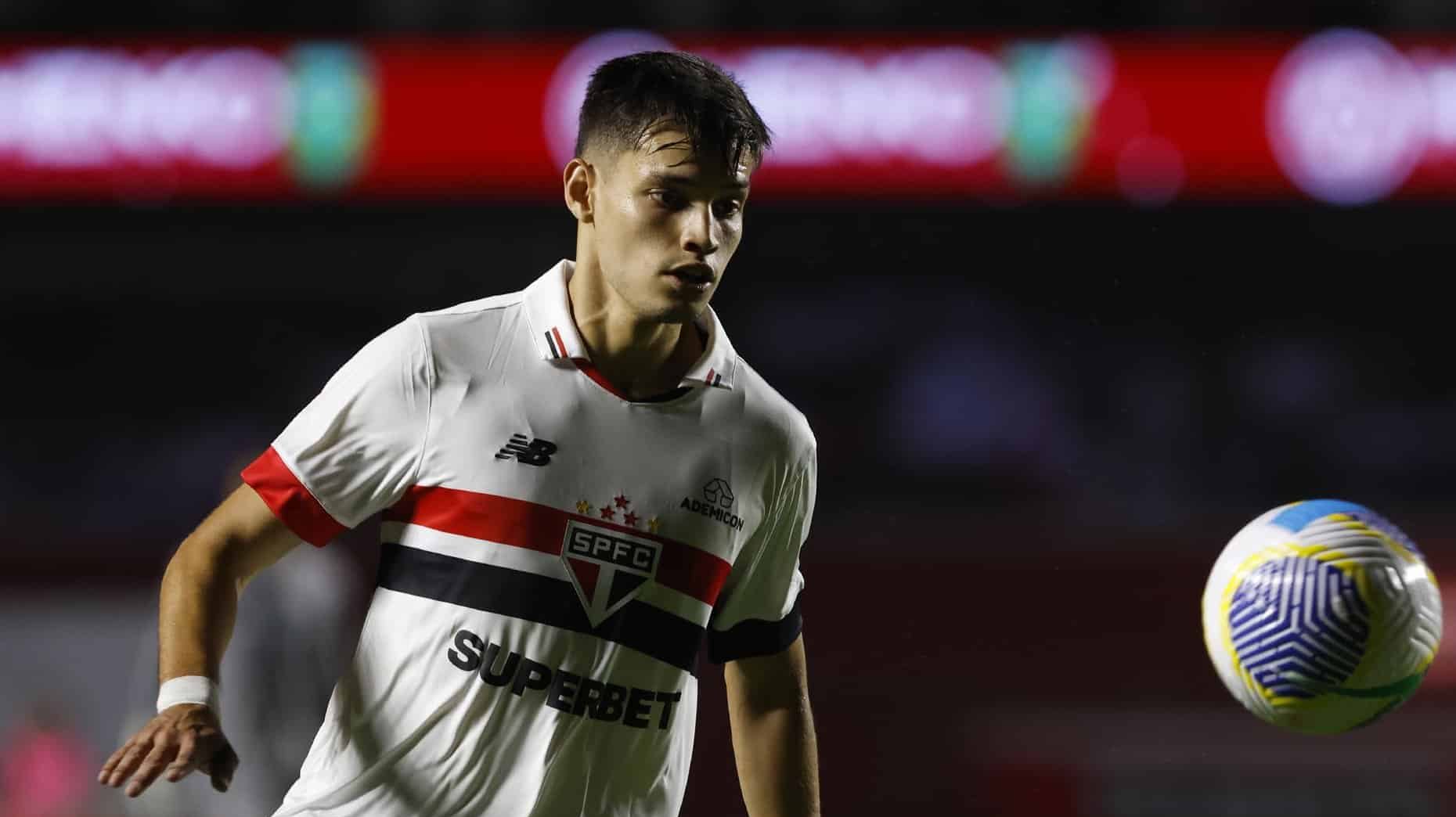 Zubeld&iacute;a usou v&iacute;deos antes de escalar refor&ccedil;o arquivado&nbsp;por&nbsp;Carpini no S&atilde;o Paulo