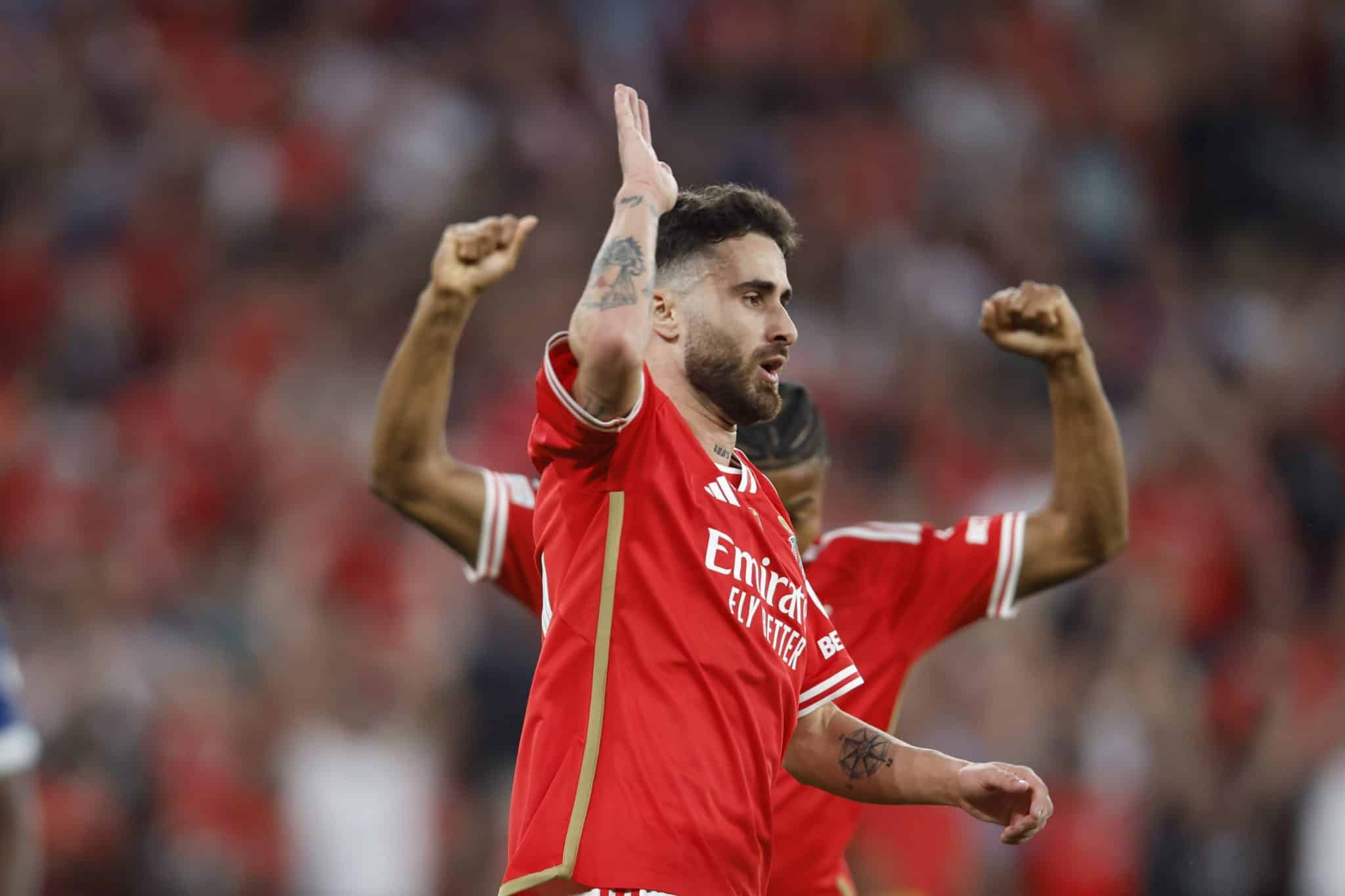 Benfica vence, mas cede gol que mant&eacute;m Marseille vivo na disputa da Liga Europa