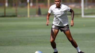 Corinthians vende zagueira na maior transfer&ecirc;ncia do futebol feminino no Brasil