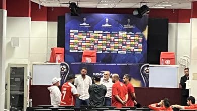 Reuni&atilde;o de torcidas organizadas com dirigentes marca p&oacute;s-jogo do Internacional