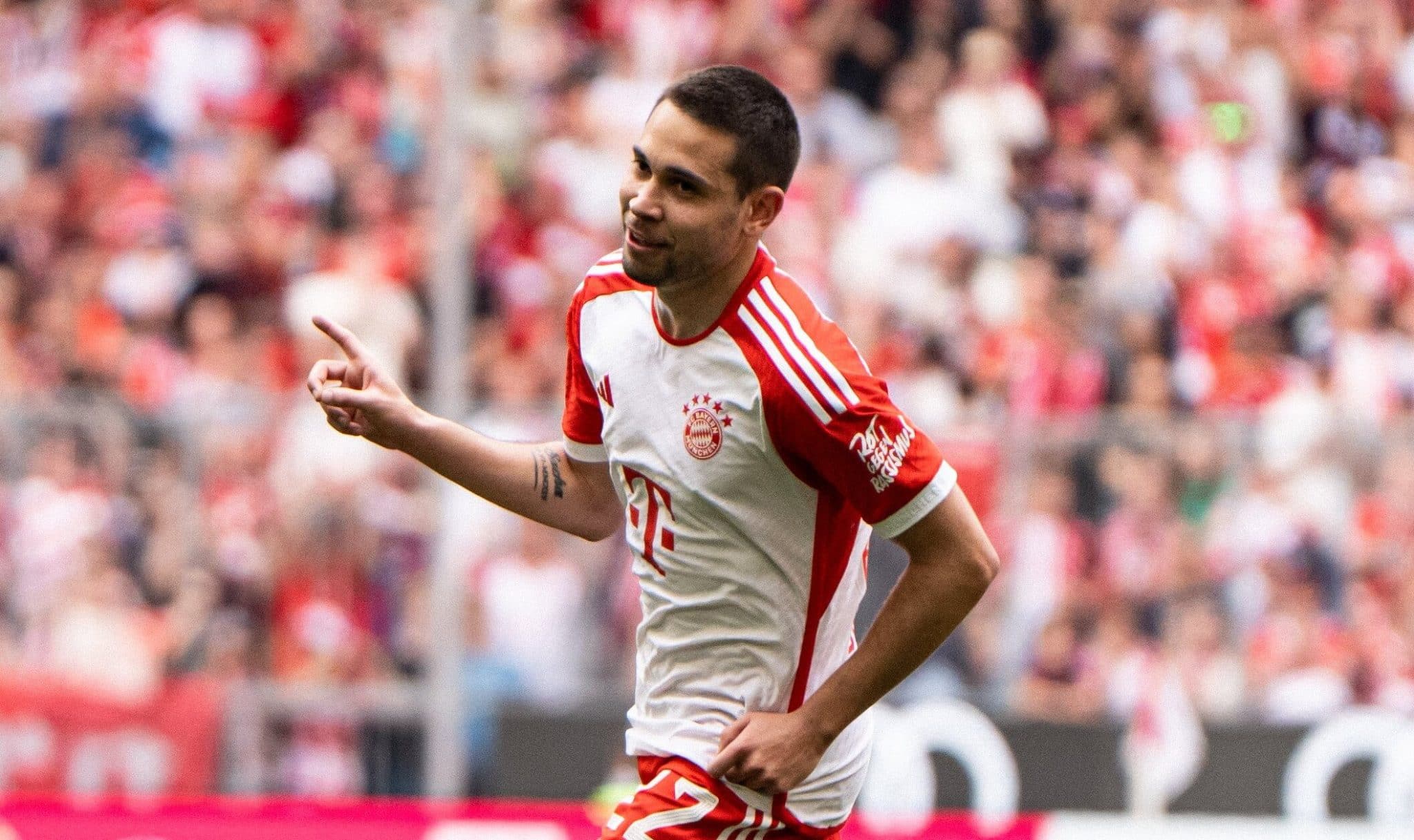 Time misto do Bayern mostra for&ccedil;a em casa e afunda mais o Col&ocirc;nia na Bundesliga